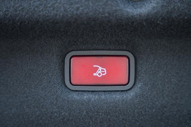 Used 2022 MANUFAKTUR Patagonia Red Metallic Mercedes-Benz SL 63 AMG® image 16