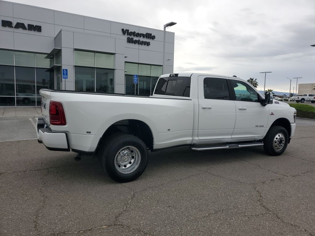 New 2026 Bright White Clear-Coat Exterior Paint RAM Laramie image 3