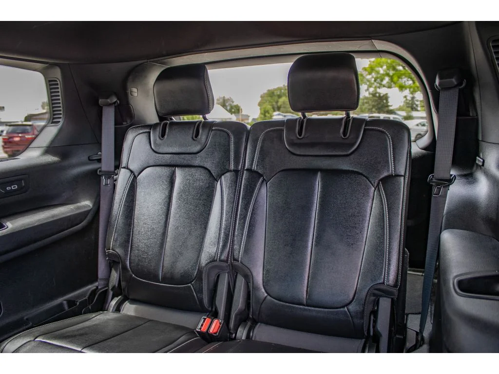 Used 2024 Diamond Black Crystal Pearlcoat Jeep Limited image 16