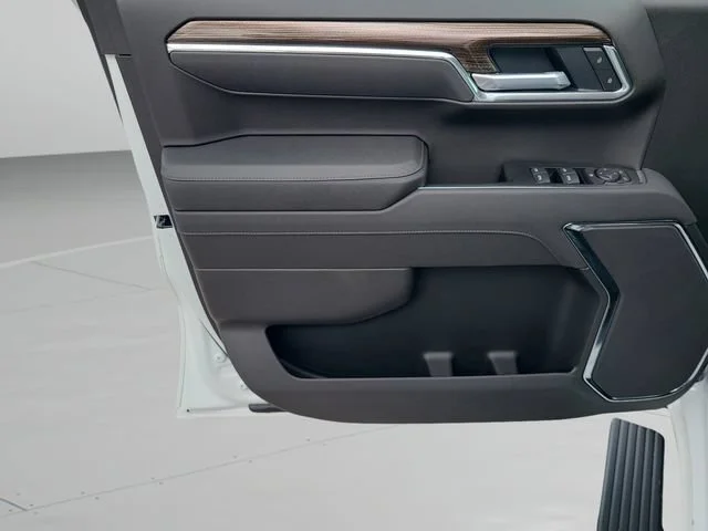 New 2026 Summit White Chevrolet LT Trail Boss image 16