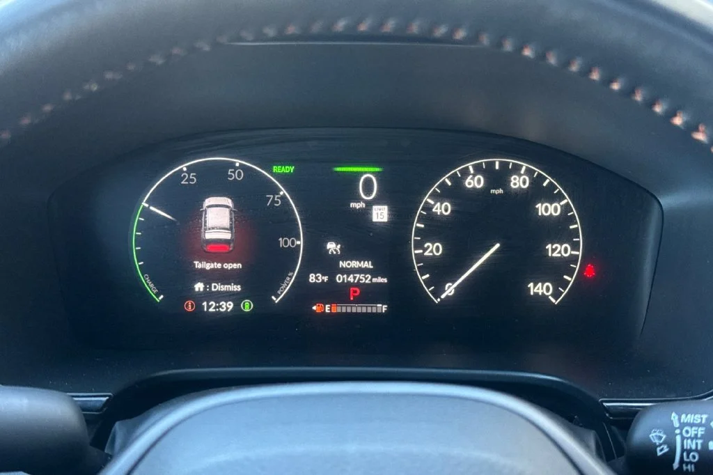 Used 2025  Honda Sport image 29
