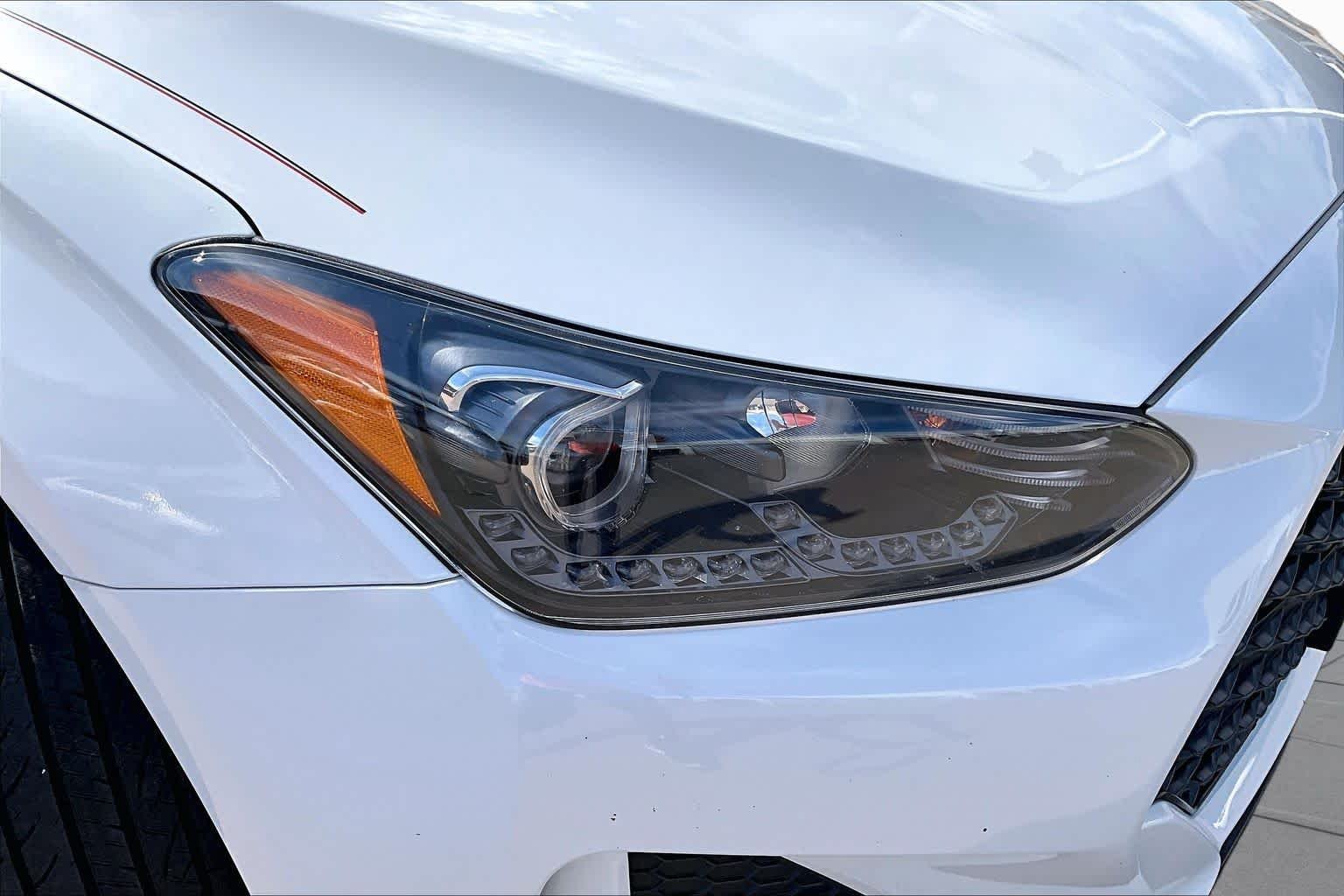 Used 2019 Chalk White w/Black Roof Hyundai Turbo Ultimate image 27