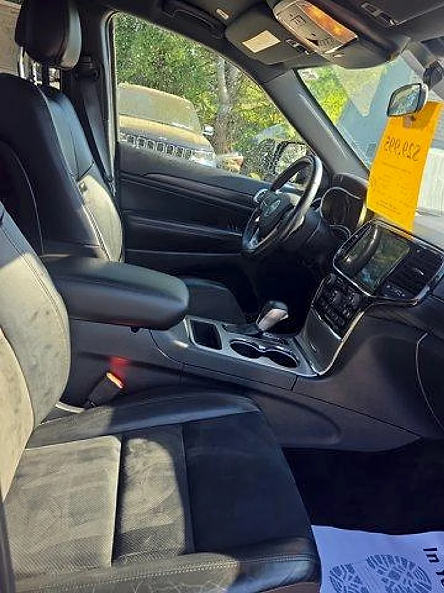 2021 Jeep Grand Cherokee Laredo X - Photo 13