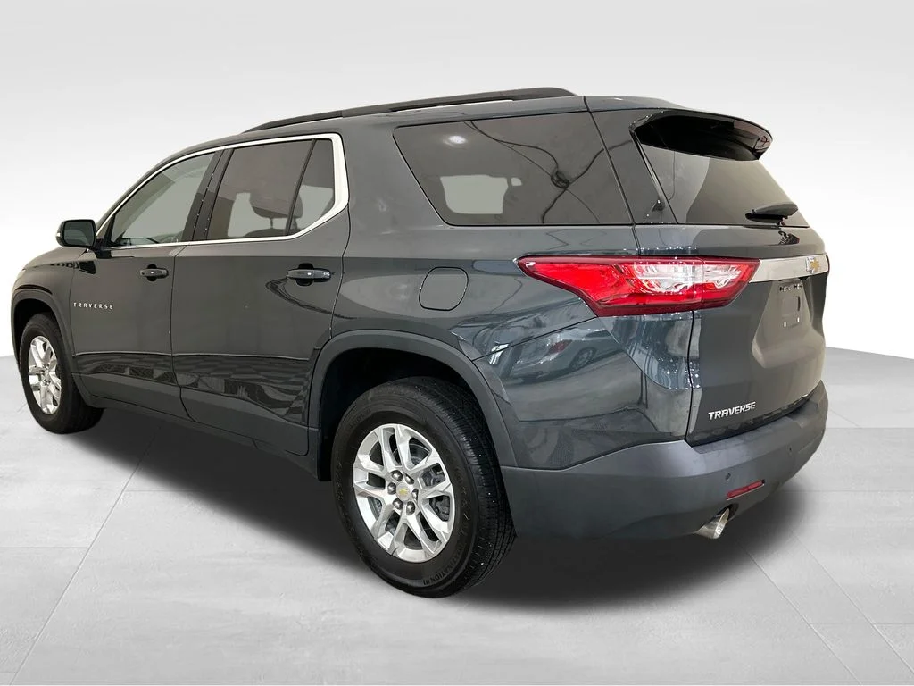 Used 2021 Gray Chevrolet LT image 3