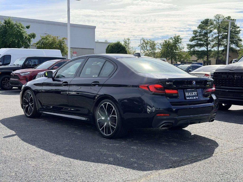Used 2022 Black BMW 540i image 4