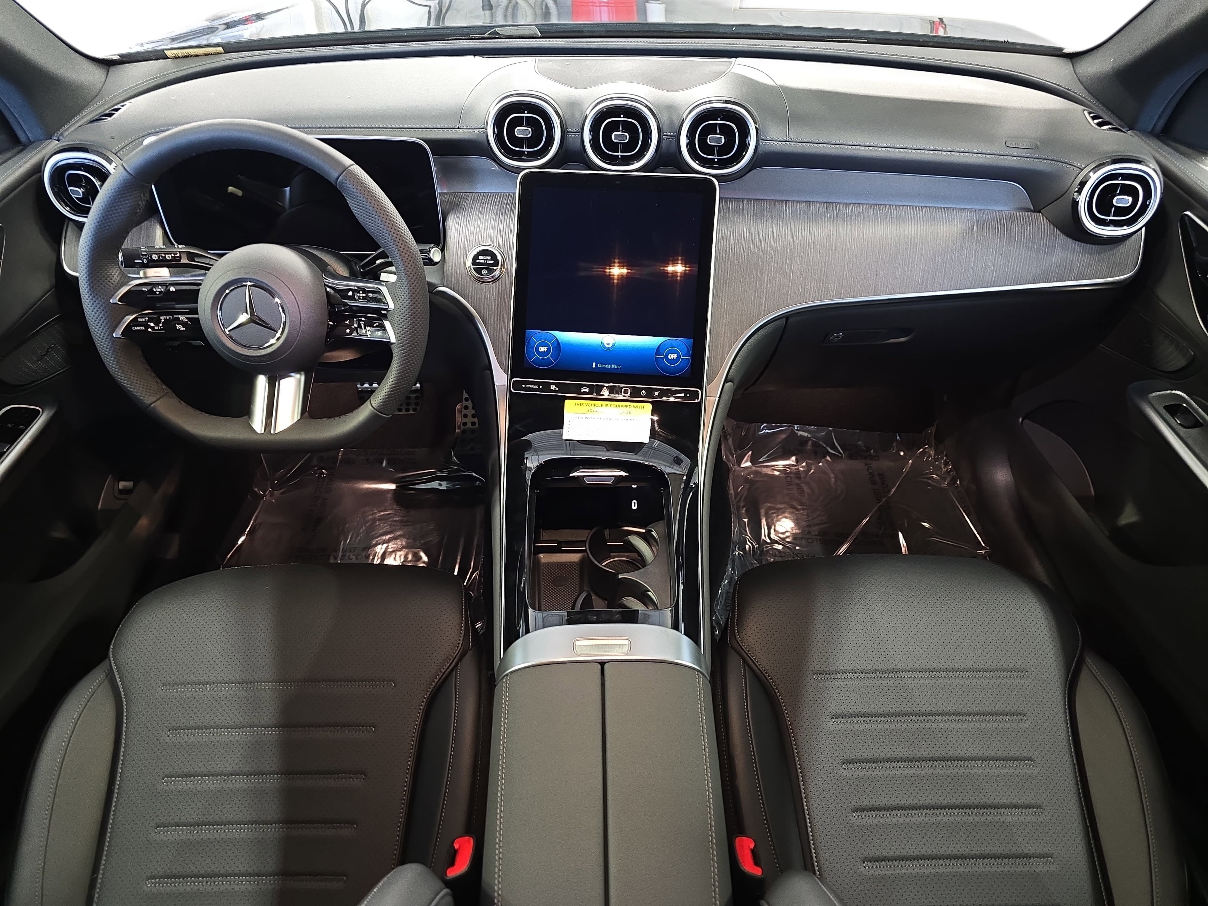 New 2026 Graphite Grey Metallic Mercedes-Benz GLC300 image 9