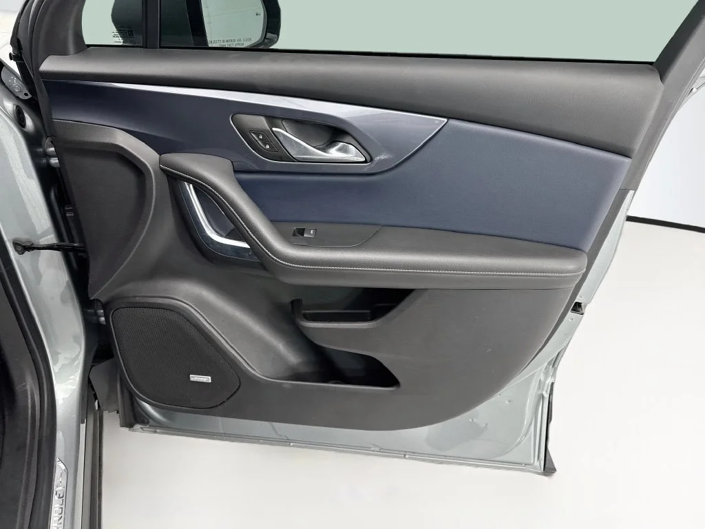 Used 2023 Gray Chevrolet RS image 24