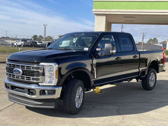 New 2026 Black Ford XLT image 7