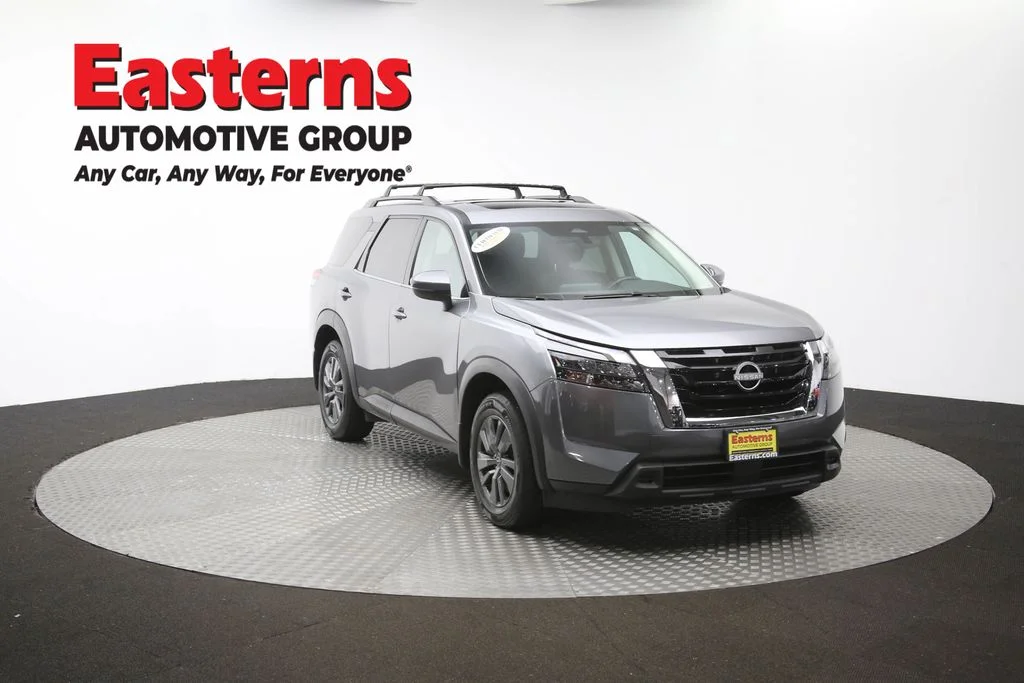Used 2023 Gray Nissan SV image 54