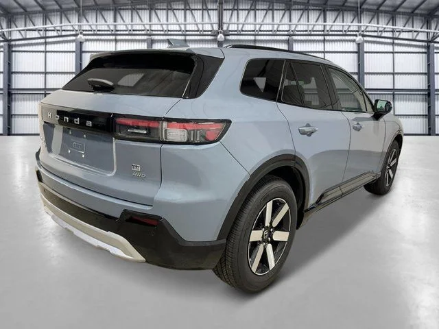 New 2026 Sonic Gray Pearl Honda Touring image 5