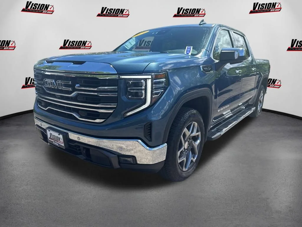 2024 GMC Sierra 4WD Crew Cab Short Box SLT's photo