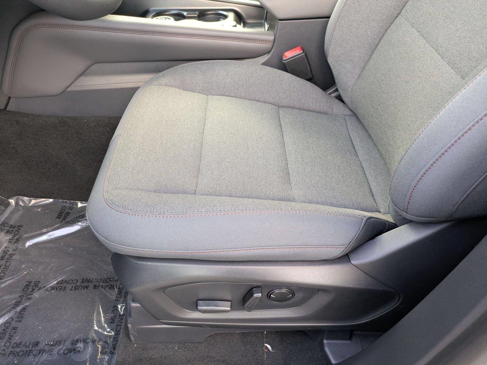 New 2026 Space White Metallic Ford Active image 15
