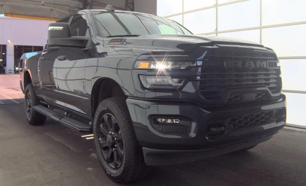 Used 2025 Blue Ram Big Horn image 2