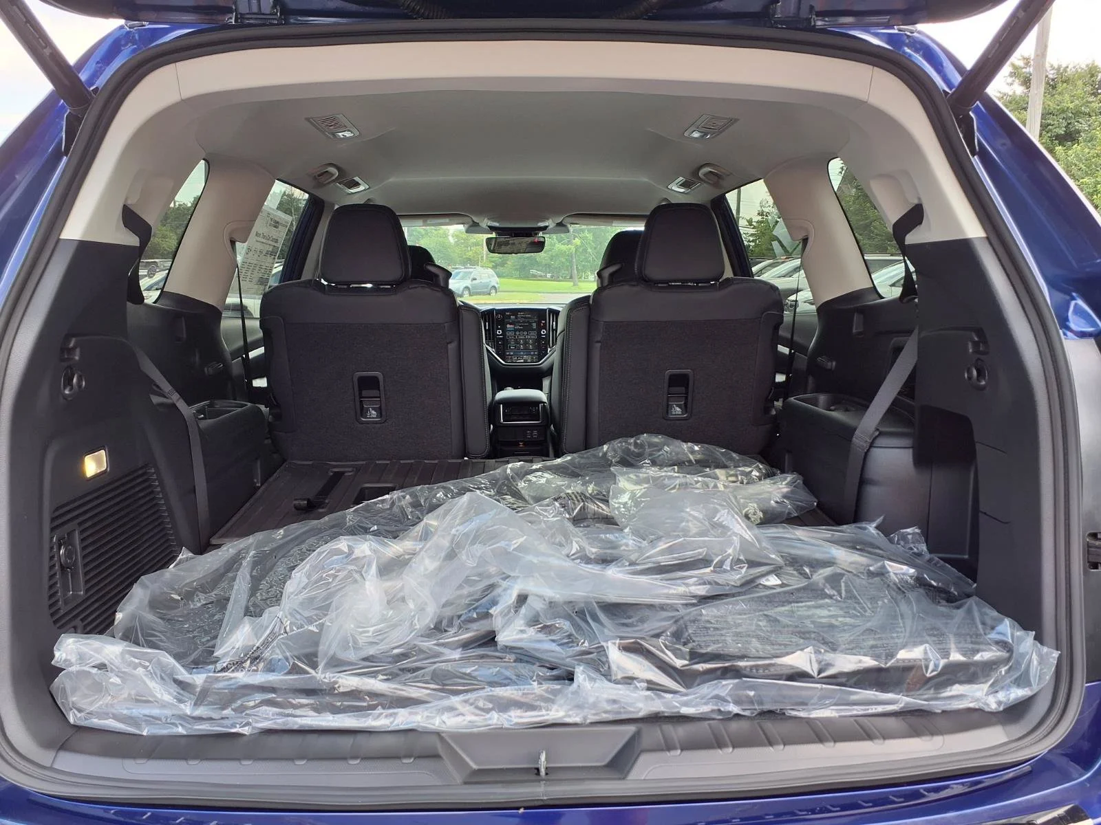 New 2026 SAPPHIRE BLUE PEARL Subaru Premium 7-Passenger image 4
