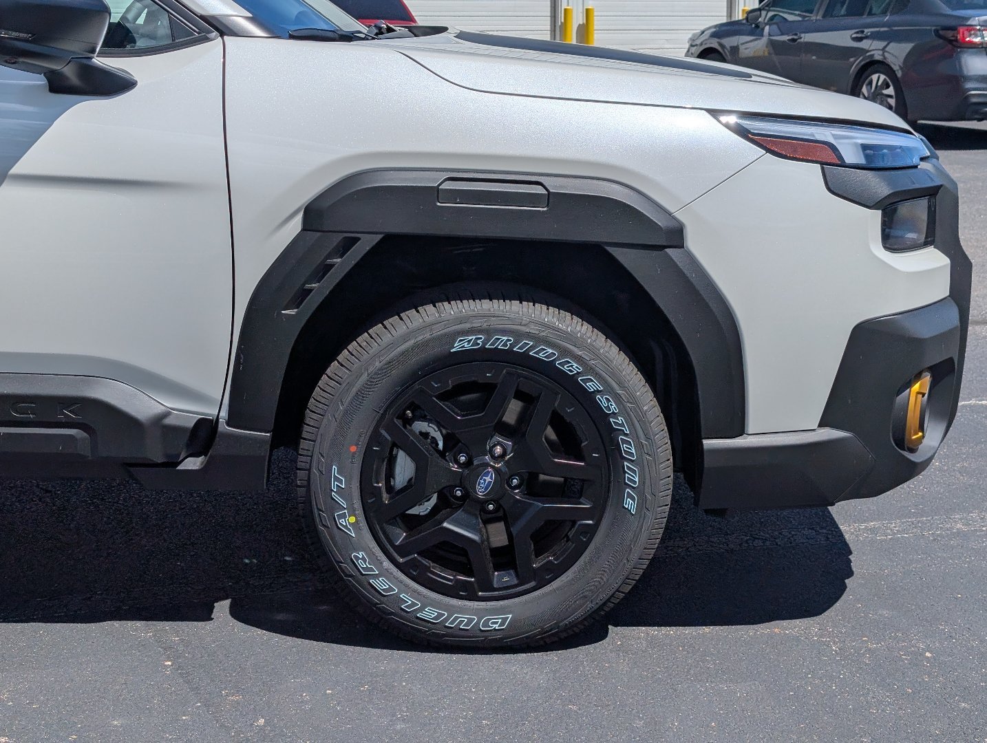 New 2026 CRYSTAL WHITE PEARL Subaru Wilderness image 8