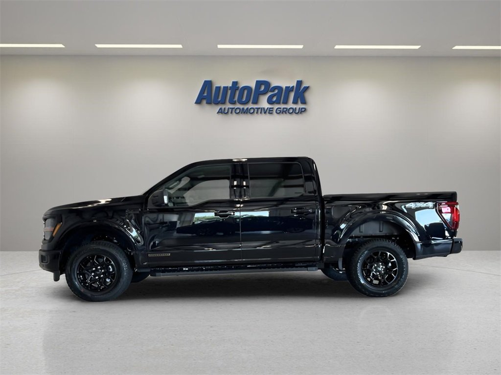2025 Ford F-150 XLT photo 2