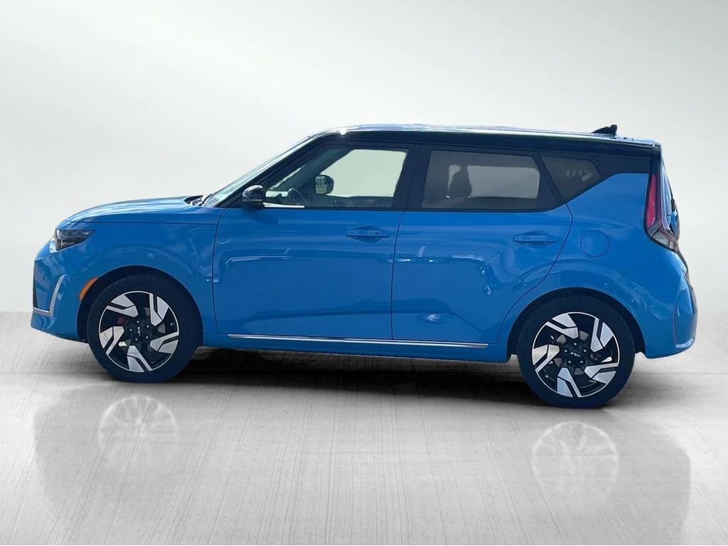 Used 2024 Surf Blue w/Black Roof Kia GT-Line image 6