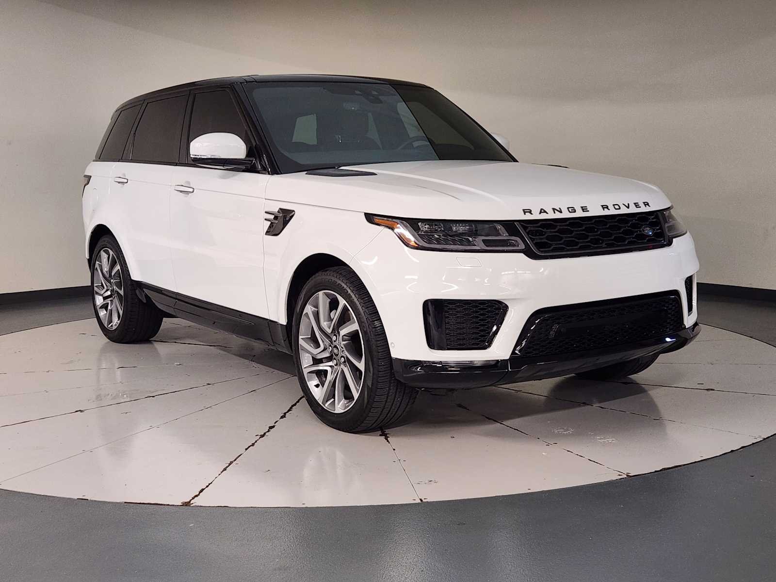 Used 2022 Fuji White Land Rover HSE Silver Edition image 7