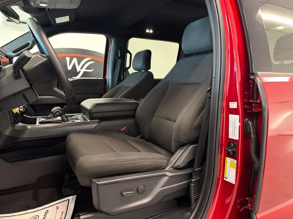 Used 2025 Red Ford XLT image 13