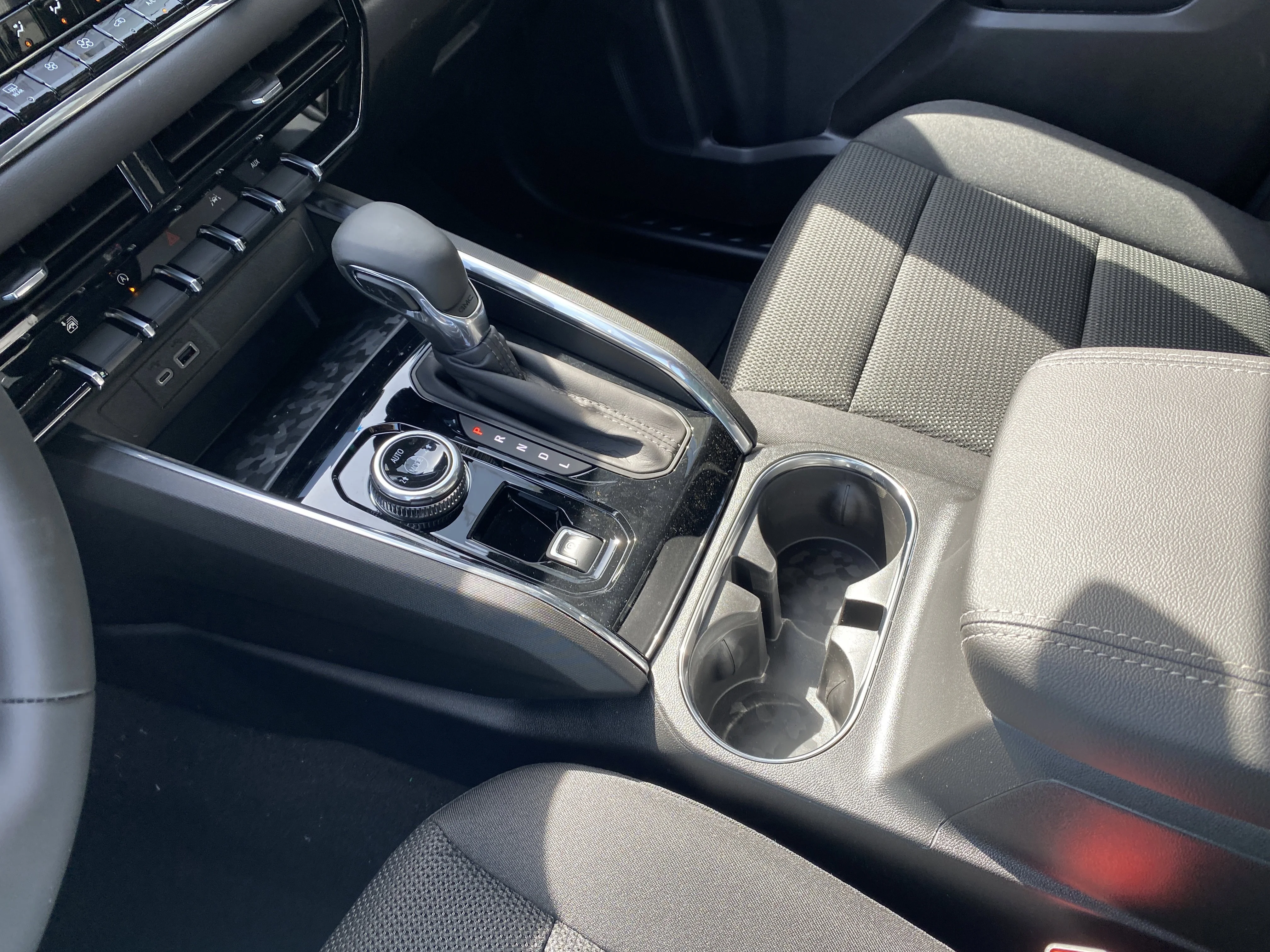 New 2026 ONYX BLACK GMC 4WD Elevation image 23