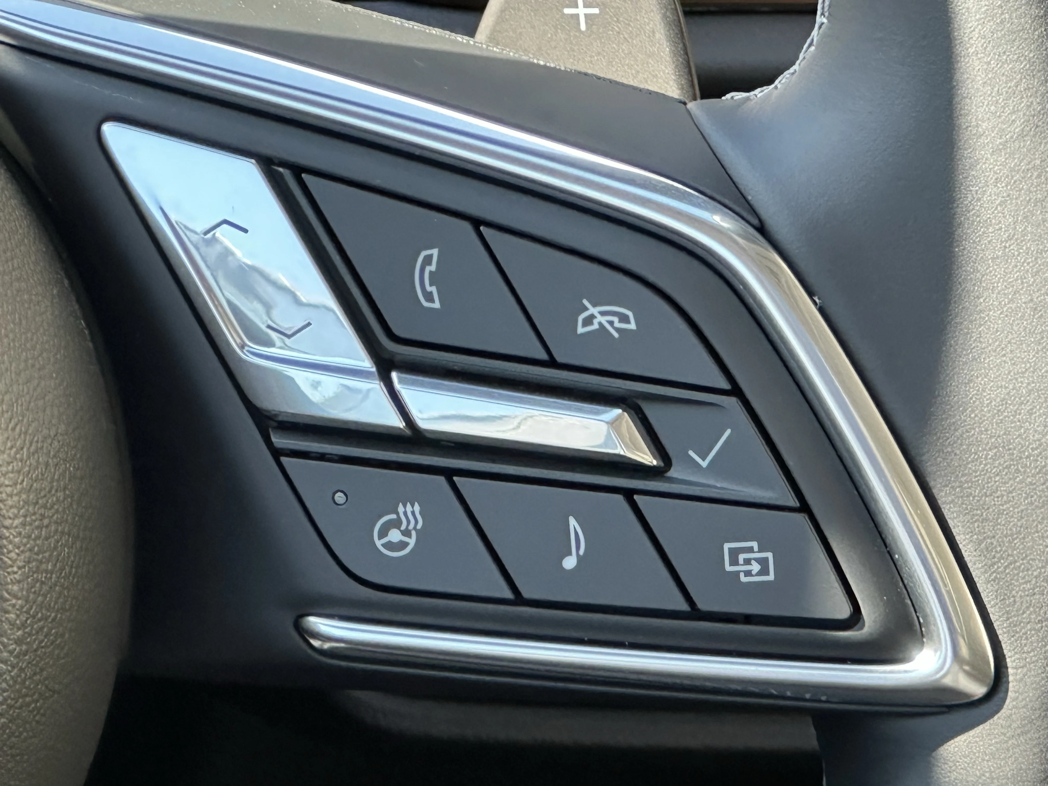 New 2026 Ebony Twilight Metallic Buick Avenir image 13