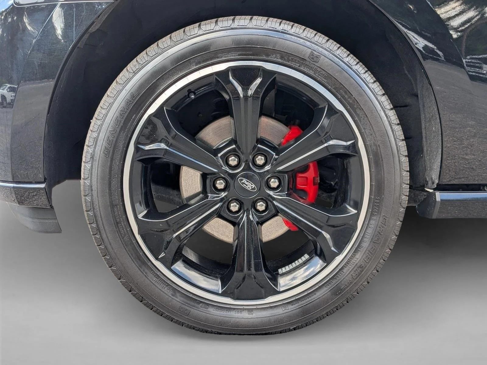 Used 2023 Agate Black Metallic Ford Limited image 22