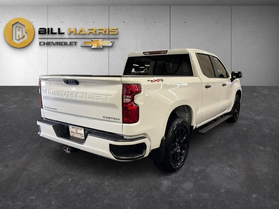 Used 2026 White Chevrolet Custom image 2