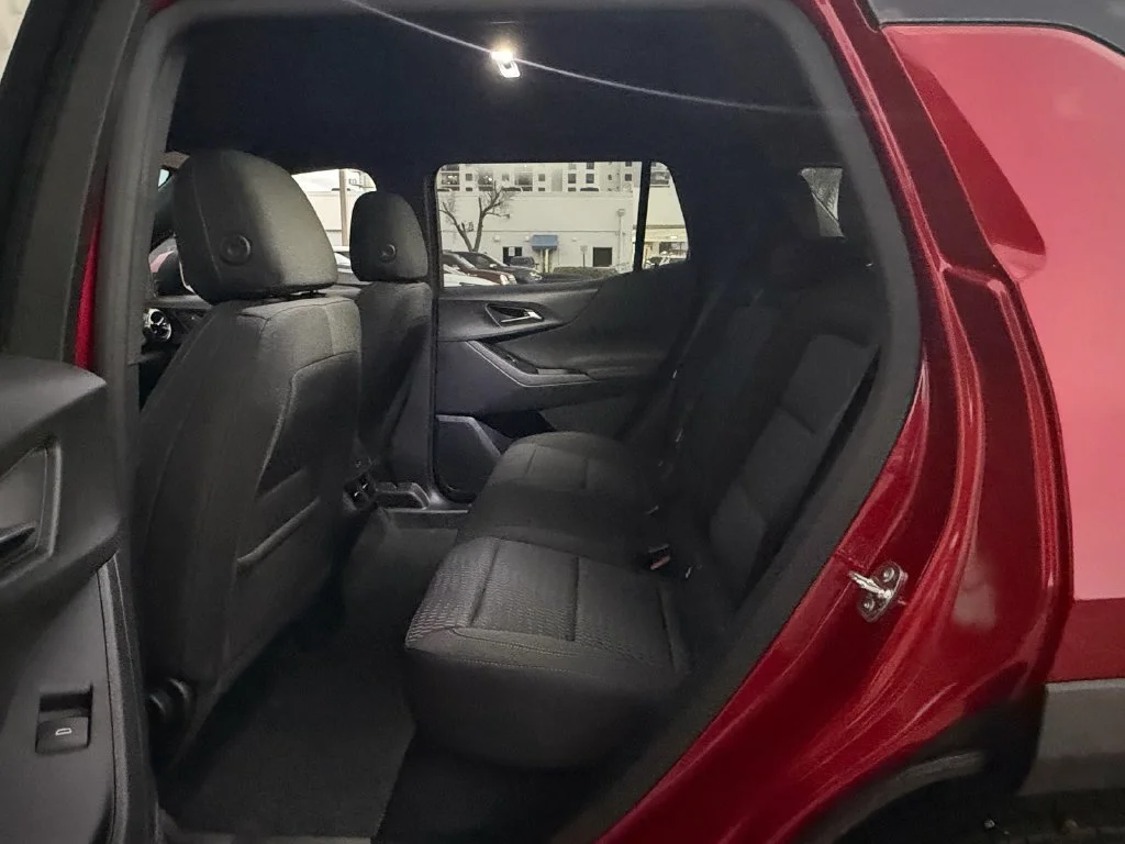 2027 Chevrolet Equinox LT - Photo 10