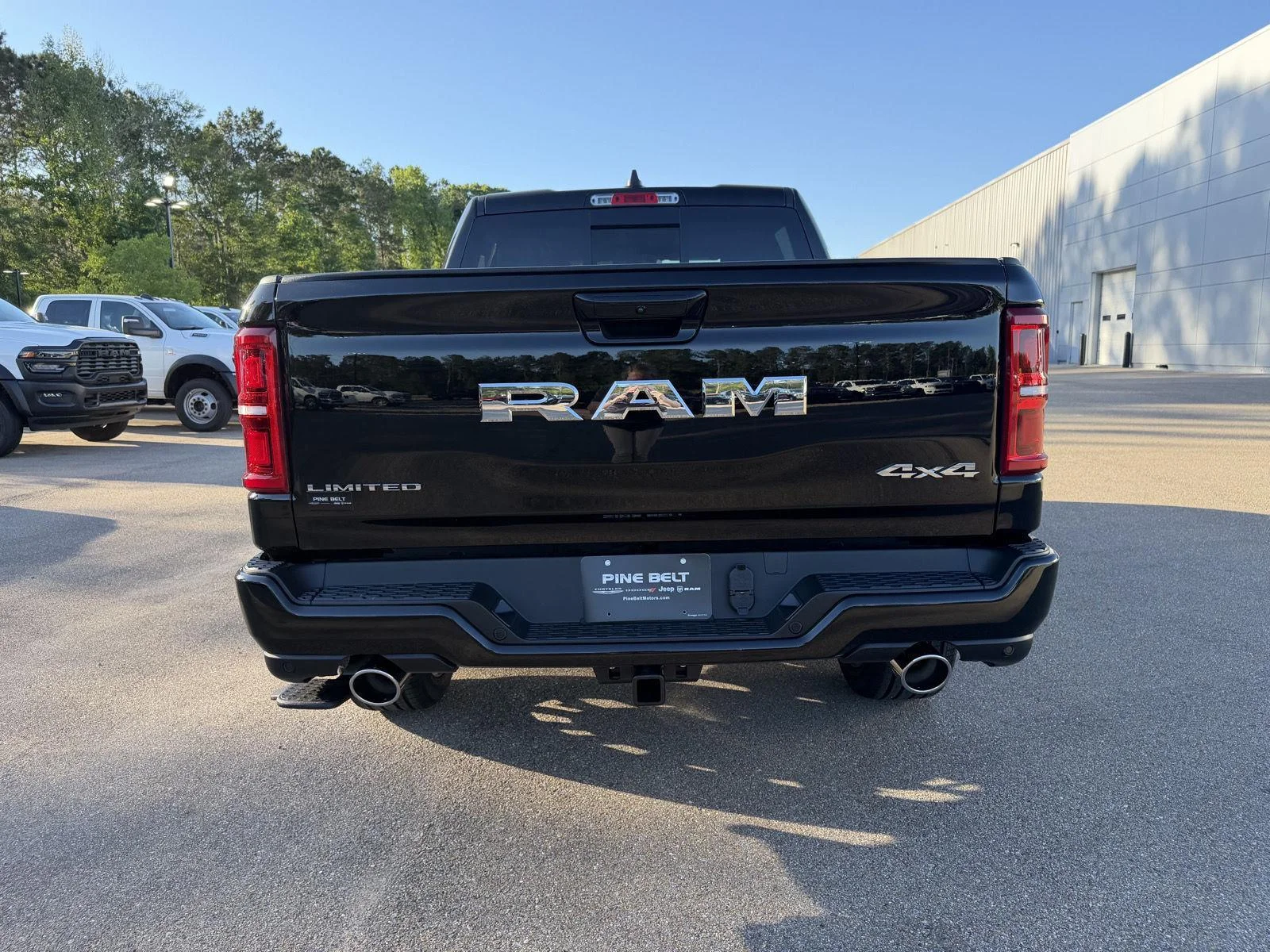 New 2026 Diamond Black Crystal Pearl-Coat Exterior Paint RAM Limited image 5