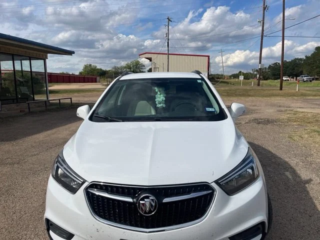 Used 2019 White Buick Preferred image 3