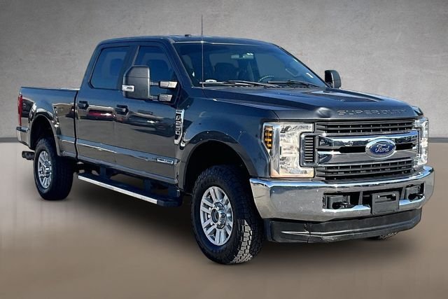 Used 2019 Magnetic Metallic Ford XL image 32