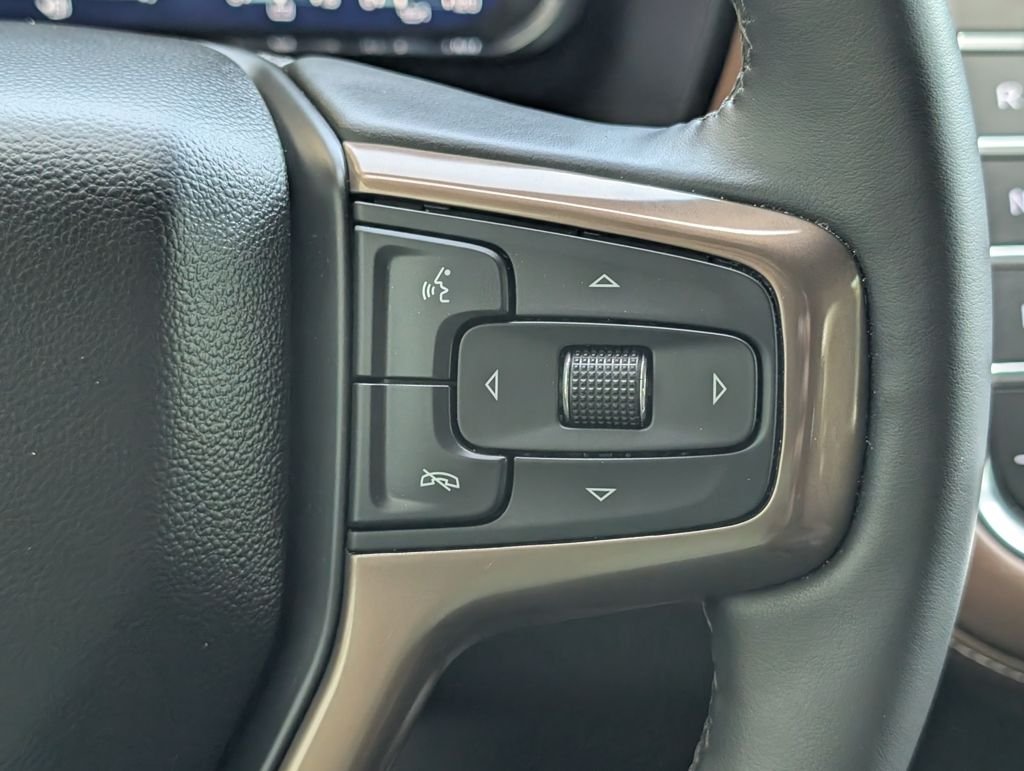 Used 2024 Black Chevrolet High Country image 28
