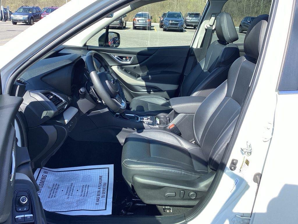 Used 2023 Crystal White Pearl Subaru Limited image 15