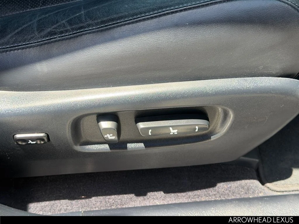 Used 2013 Silver Lexus 350 image 13