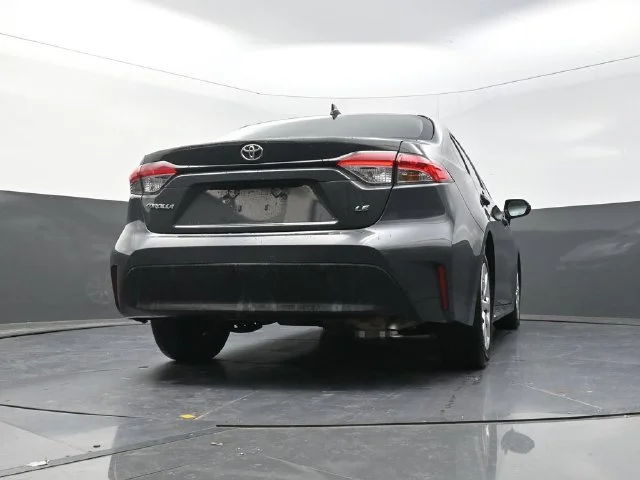 Used 2025  Toyota LE image 36