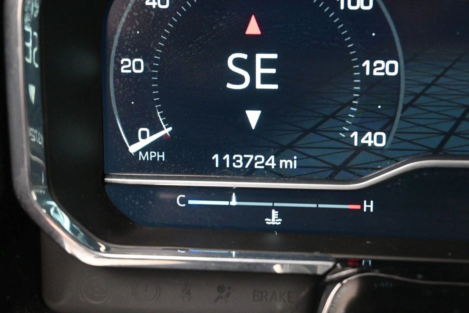 Used 2023 SILVER                    GMC  image 32