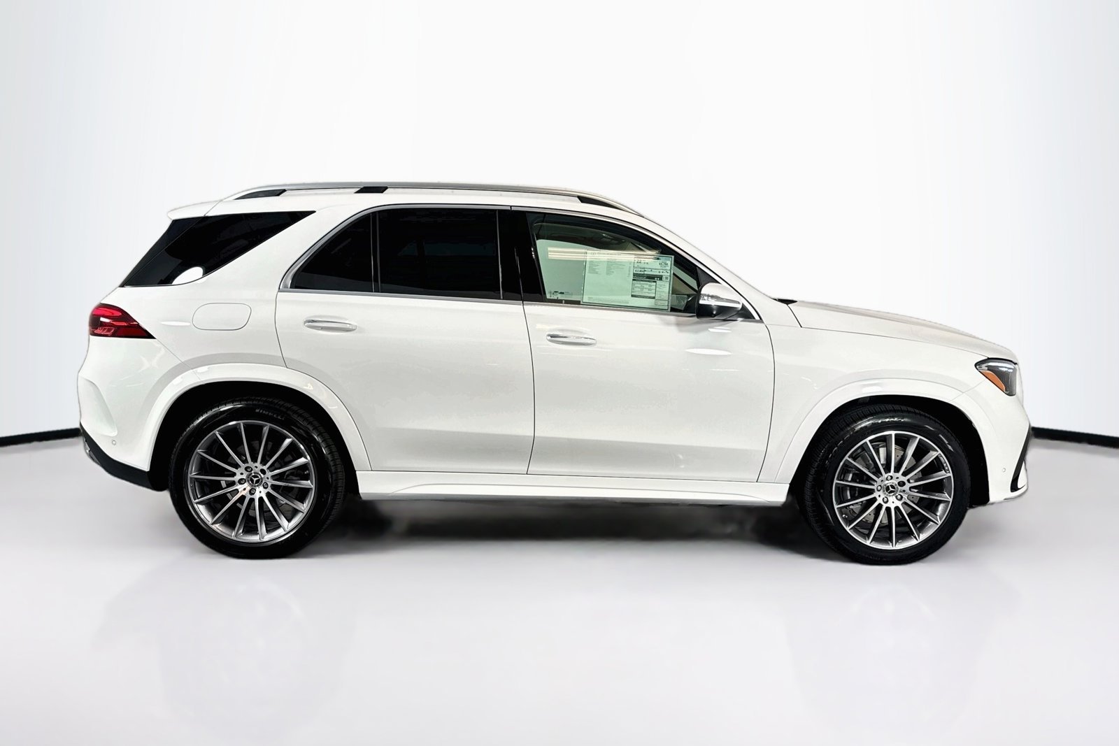 New 2026 Polar White Mercedes-Benz GLE 350 image 4