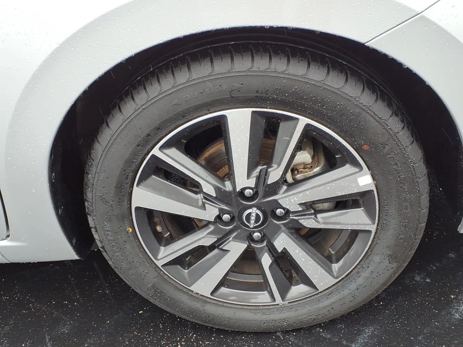 Used 2025 Brilliant Silver Metallic Nissan SV image 10