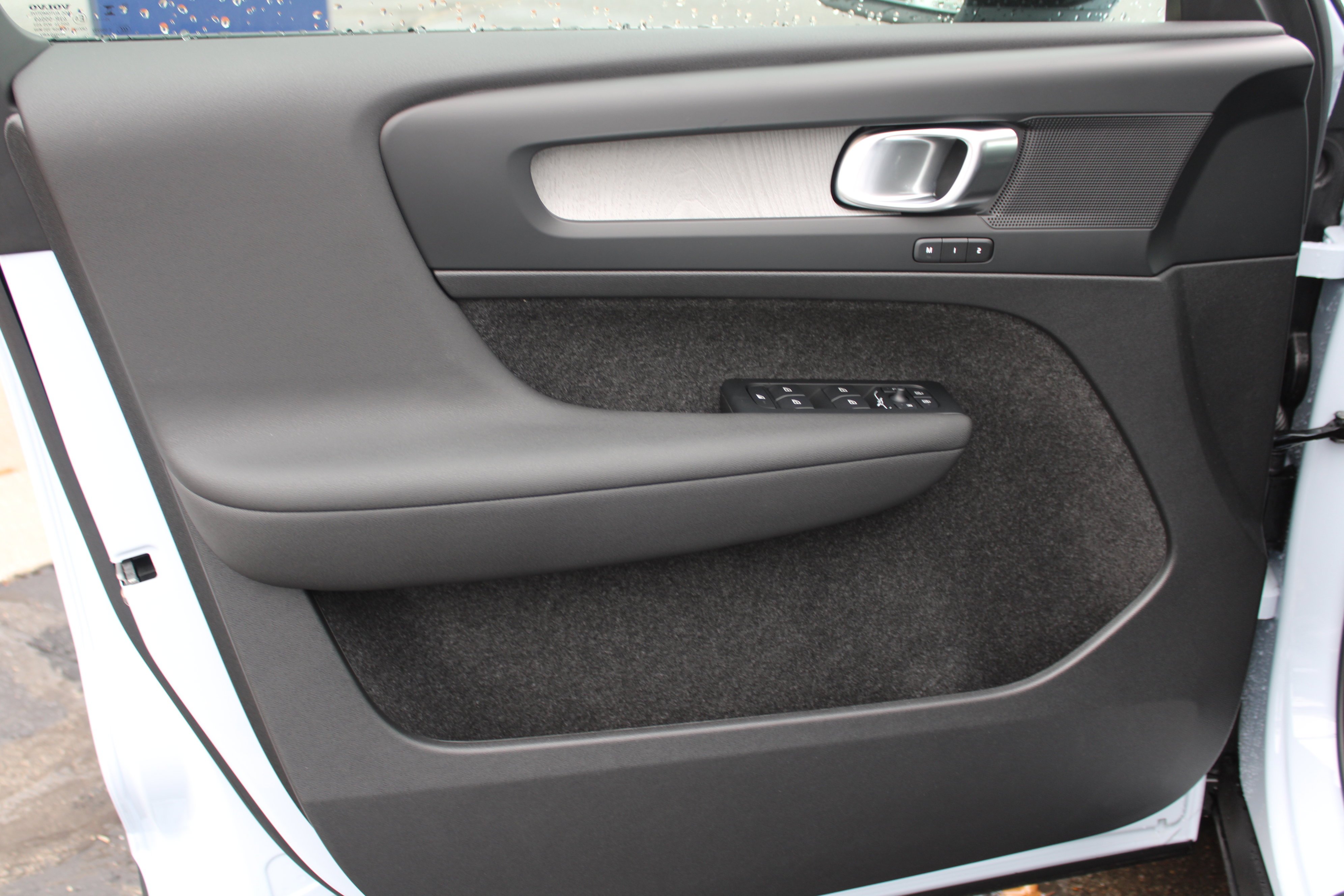 New 2026 Cloud Blue Volvo Plus image 11