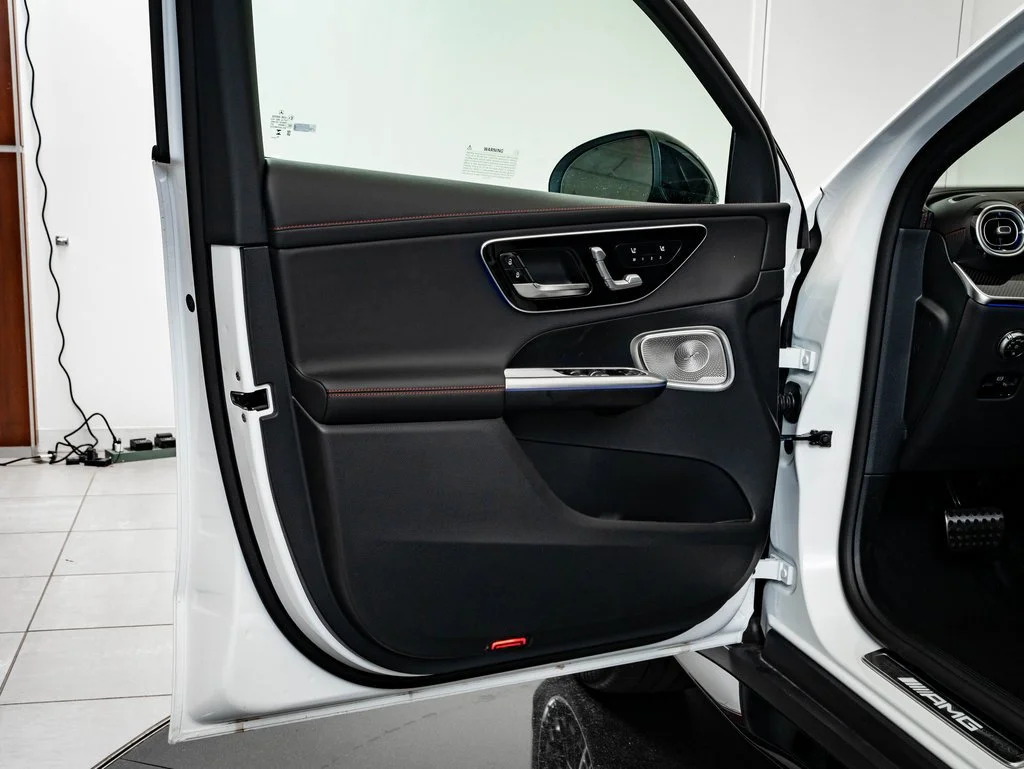 New 2026 Manufaktur Moonlight White Metallic Mercedes-Benz GLC 43 AMG® image 31