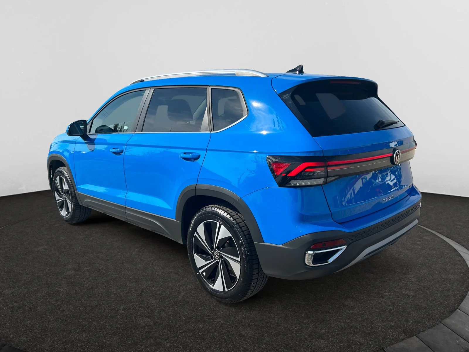 Used 2026 BLUE MED Volkswagen COMFORTLINE image 3
