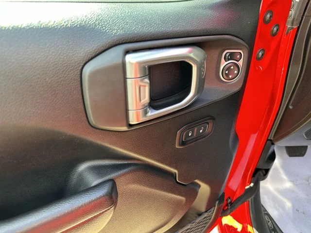 Used 2020 Red Jeep Sport image 17