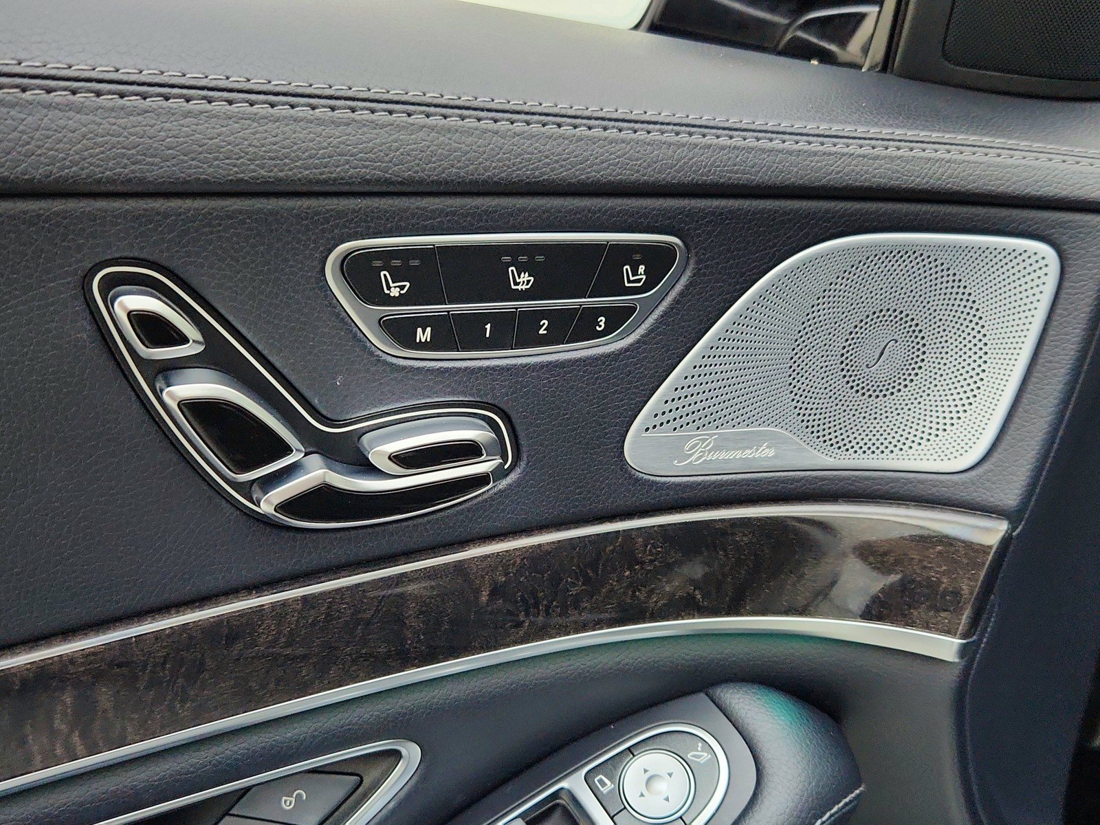 Used 2018 Black Mercedes-Benz S 450 image 25