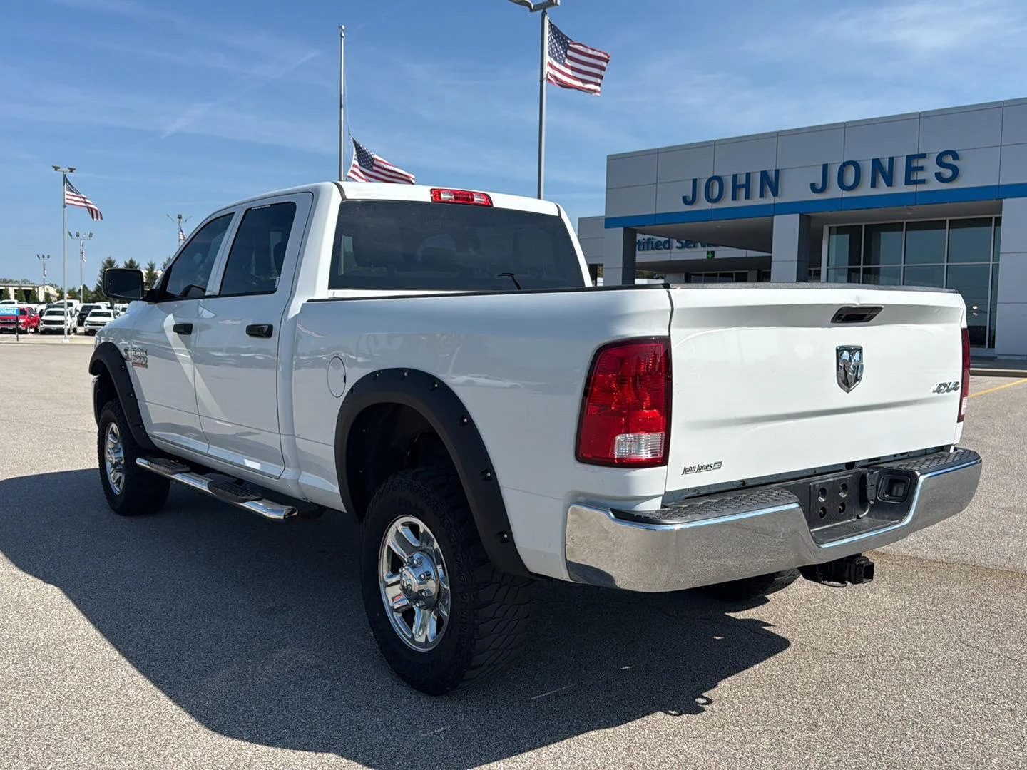 Used 2016 Bright White Clearcoat Ram Tradesman image 17