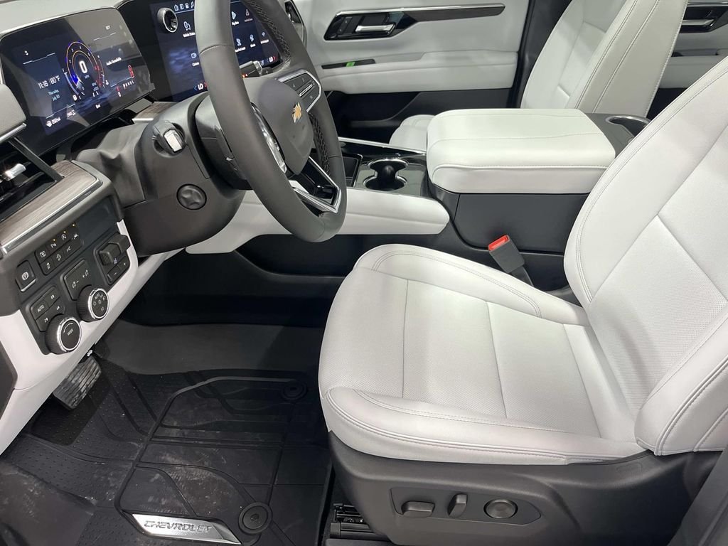 2026 Chevrolet Tahoe Premier - Photo 11