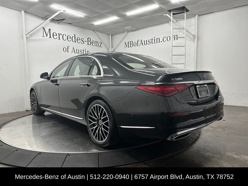 Certified Used 2022 Gray Mercedes-Benz S 580 image 5