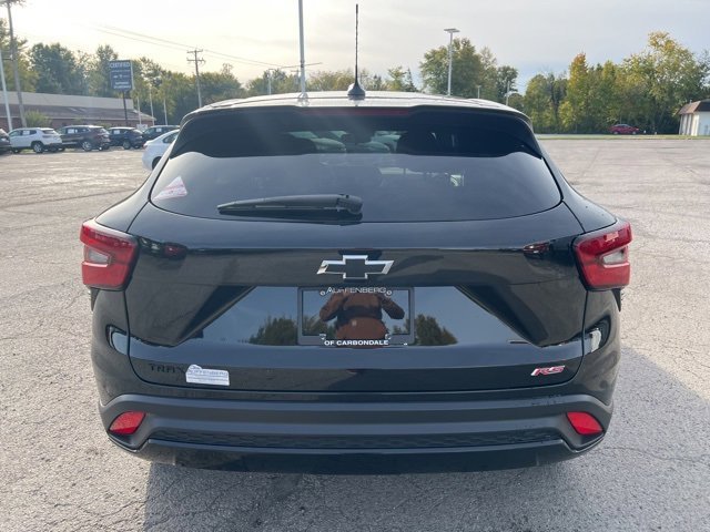 2024 Chevrolet Trax photo 3