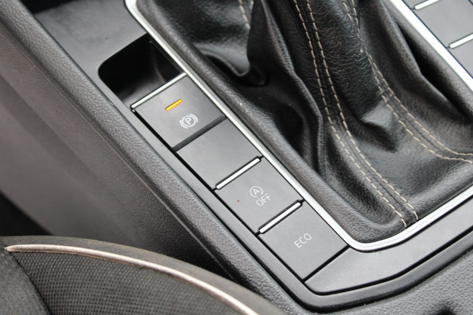 Used 2024 Gray Volkswagen 1.5T Sport image 21