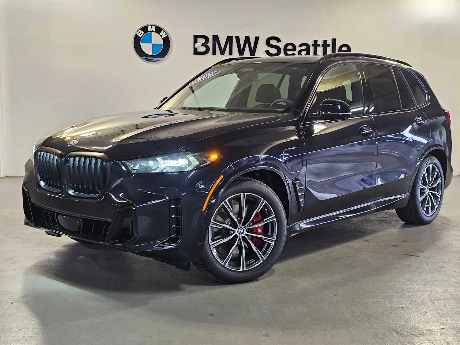 2026 BMW X5 xDrive50e's photo