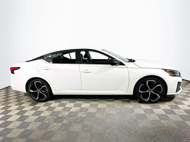 Certified Pre-Owned 2024 Nissan Altima 2.5 SR